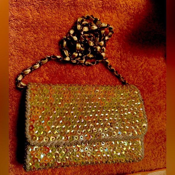 White base Sequence party purse with or without strap - Picture 1 of 5